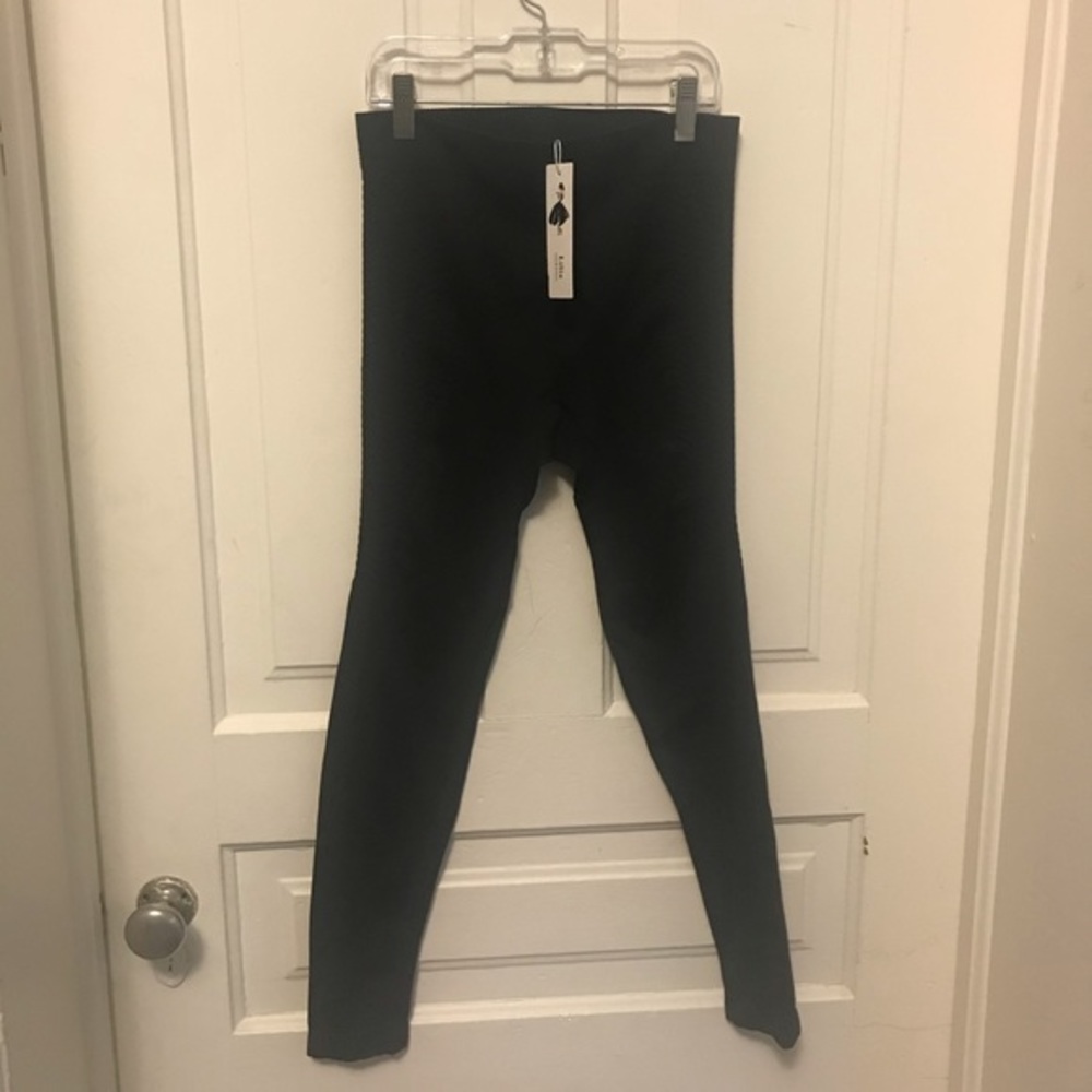 Lilia - Lilia & fashion black leggings